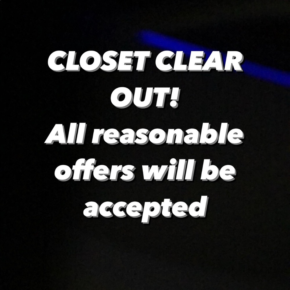 🚨 Summer closet clear out! 🚨